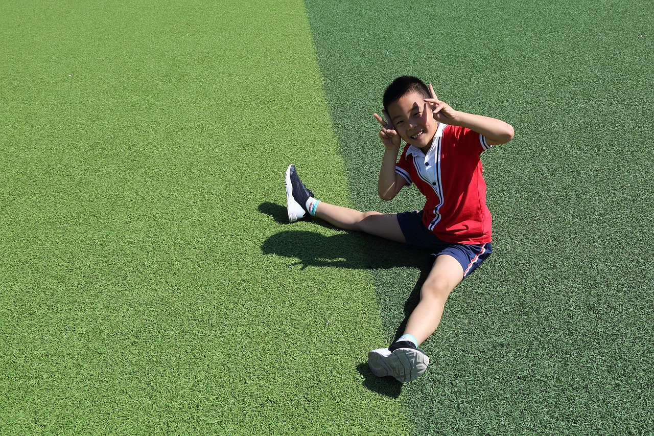 小學(xué)生跳繩比賽，活力四溢的快樂時光瞬間記錄！